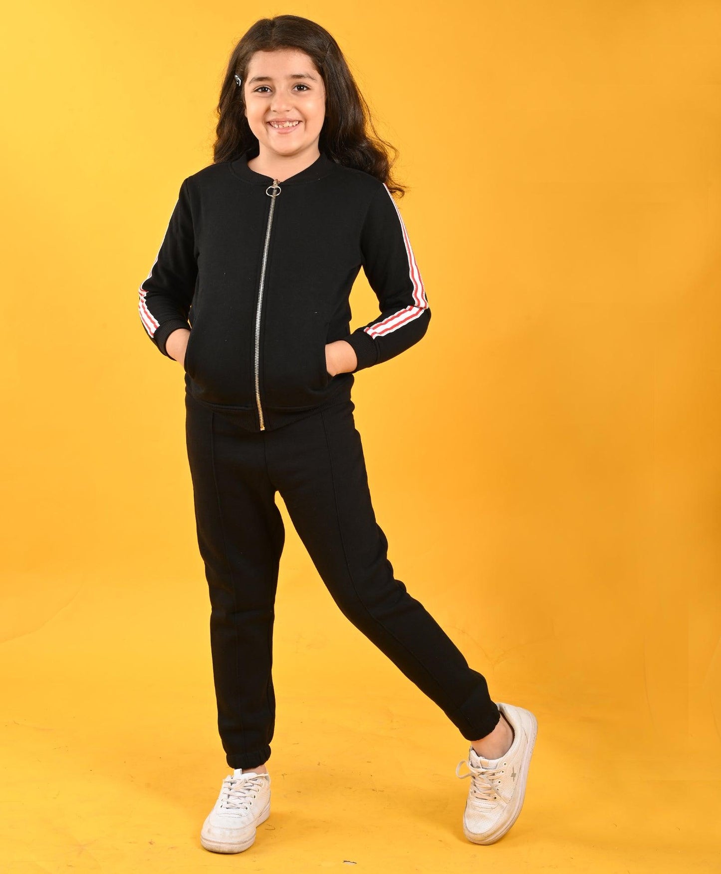 BLACK SIDE TAPE GIRLS FLEECE JOGGER SET - BLACK - Anthrilo 