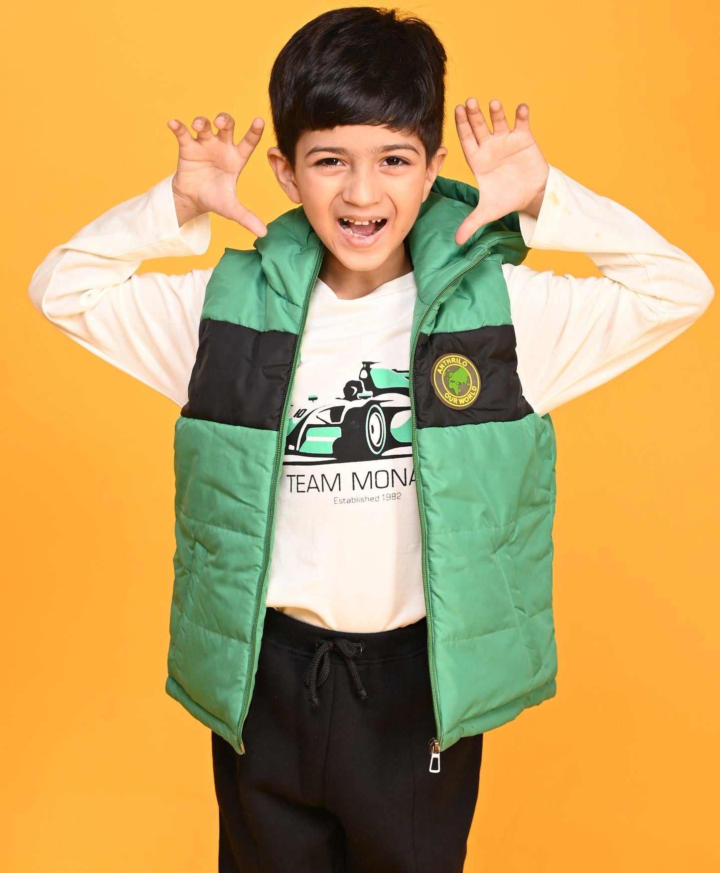 GREEN SLEEVELESS BOYS JACKET - GREEN - Anthrilo 