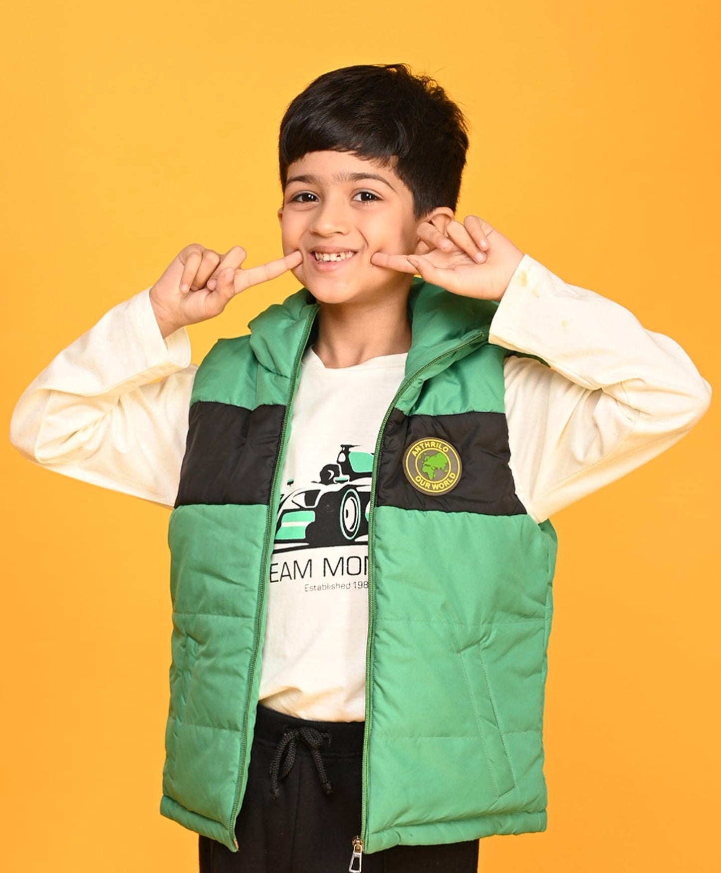 GREEN SLEEVELESS BOYS JACKET - GREEN - Anthrilo 