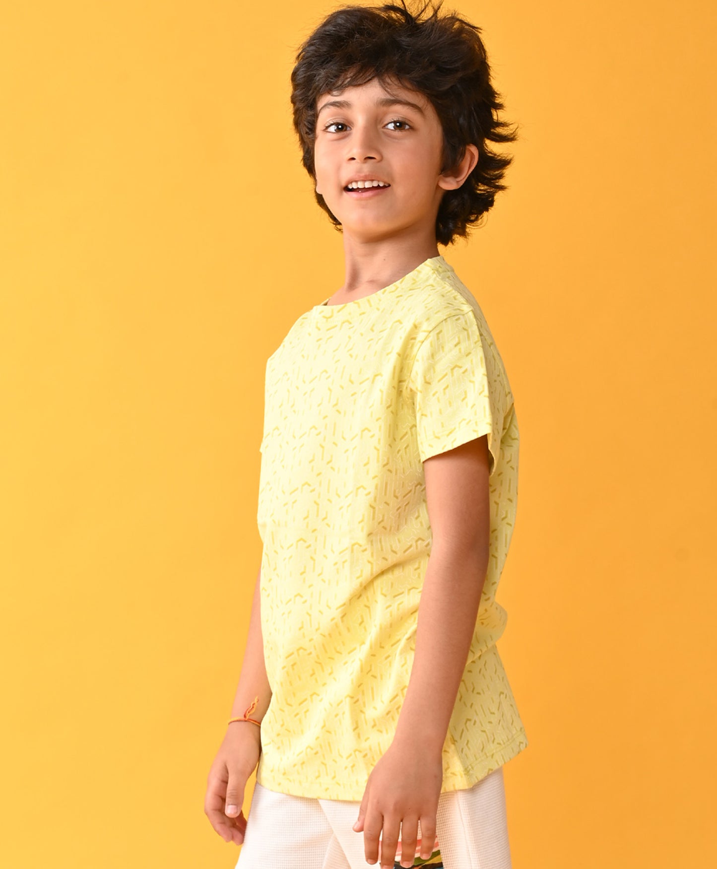 YELLOW ZIG ZAG PIQUE SHORT SLEEVES T-SHIRT - YELLOW