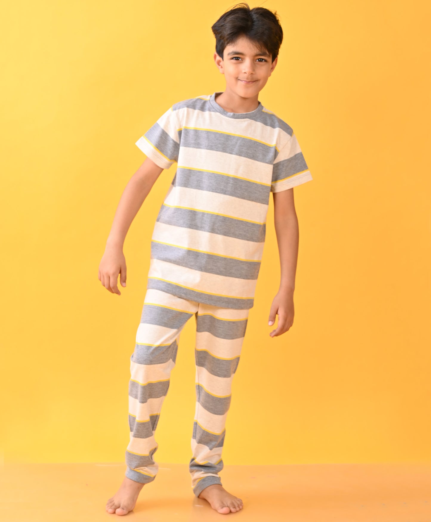 GREY YELLOW STRIPED SHORT SLEEVES BOYS PYJAMA SET - GREY