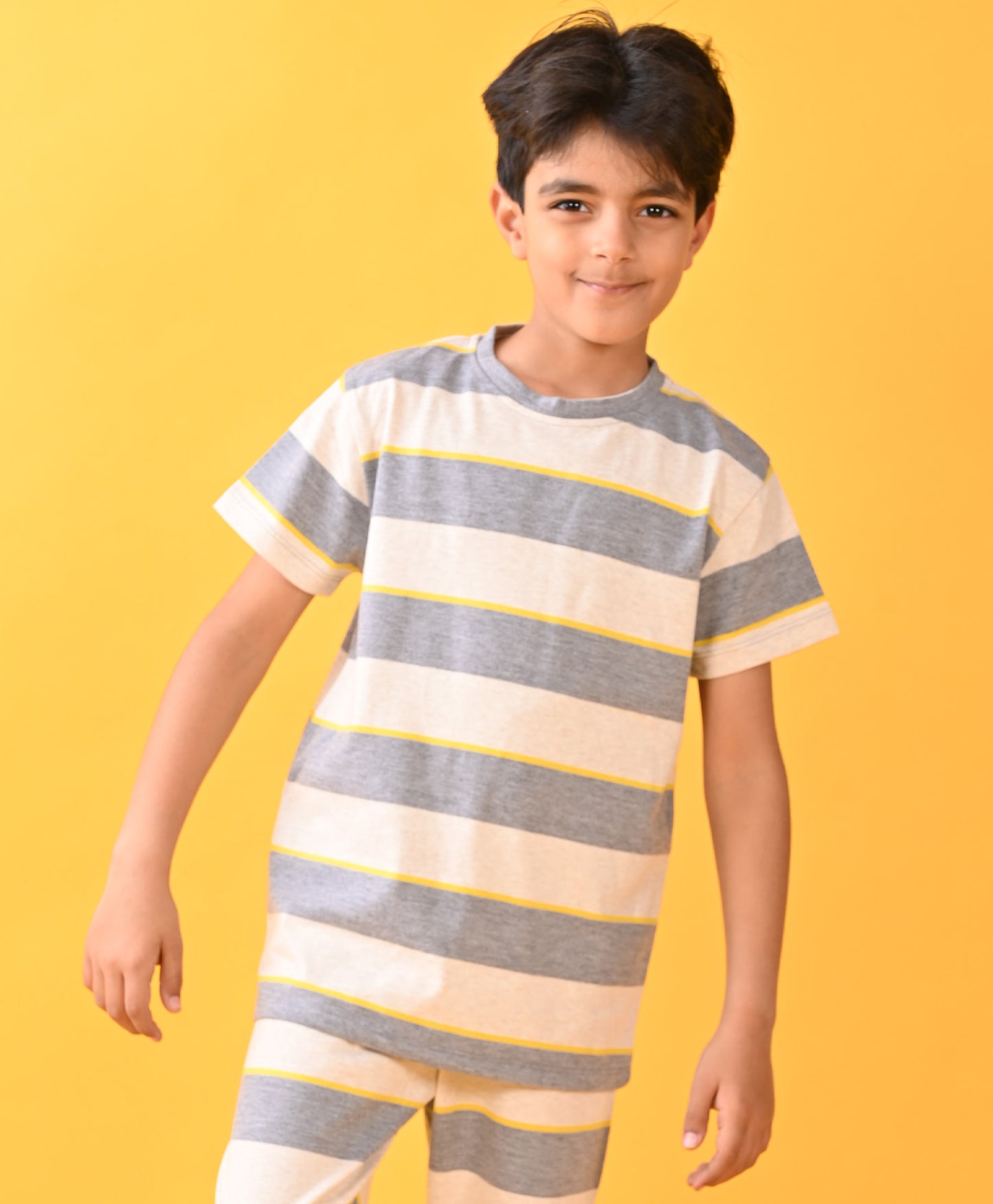 GREY YELLOW STRIPED SHORT SLEEVES BOYS PYJAMA SET - GREY