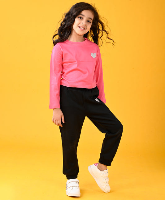 BRIGHT PINK HEART T-SHIRT AND BLACK HEART WARM FLEECE JOGGER SET - PINK/BLACK