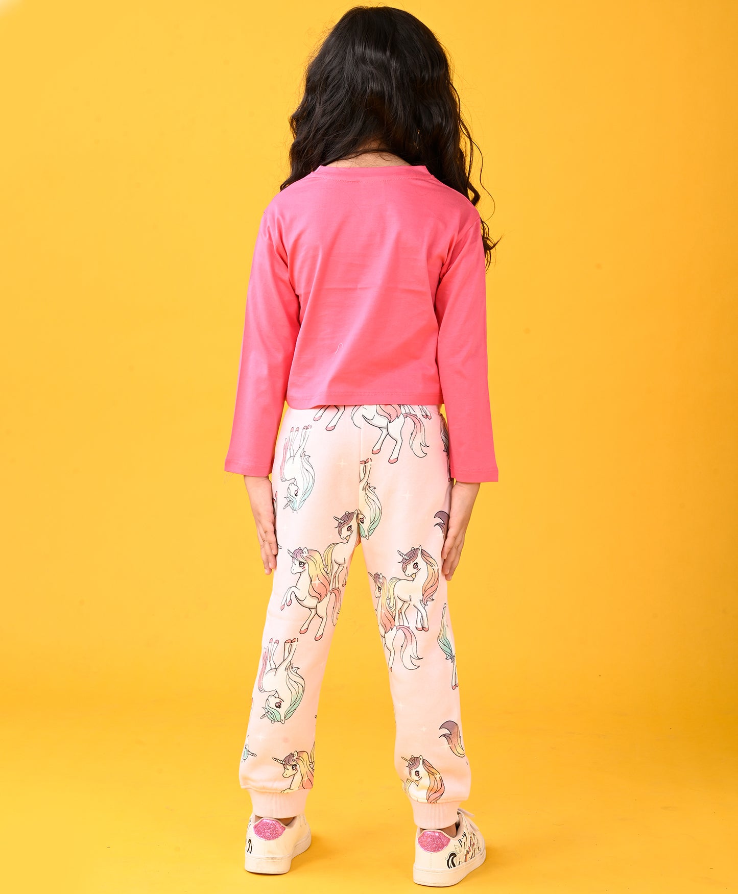 BRIGHT PINK HEART T-SHIRT AND UNCIORN STAR FLEECE JOGGER SET - PINK