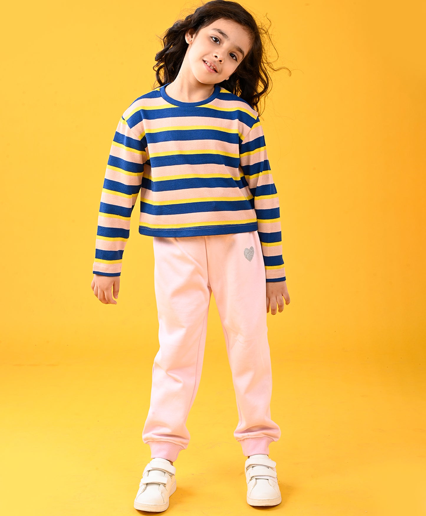 PINK YELLOW STIRPED T-SHIRT AND PINK HEART FLEECE JOGGER SET - PINK