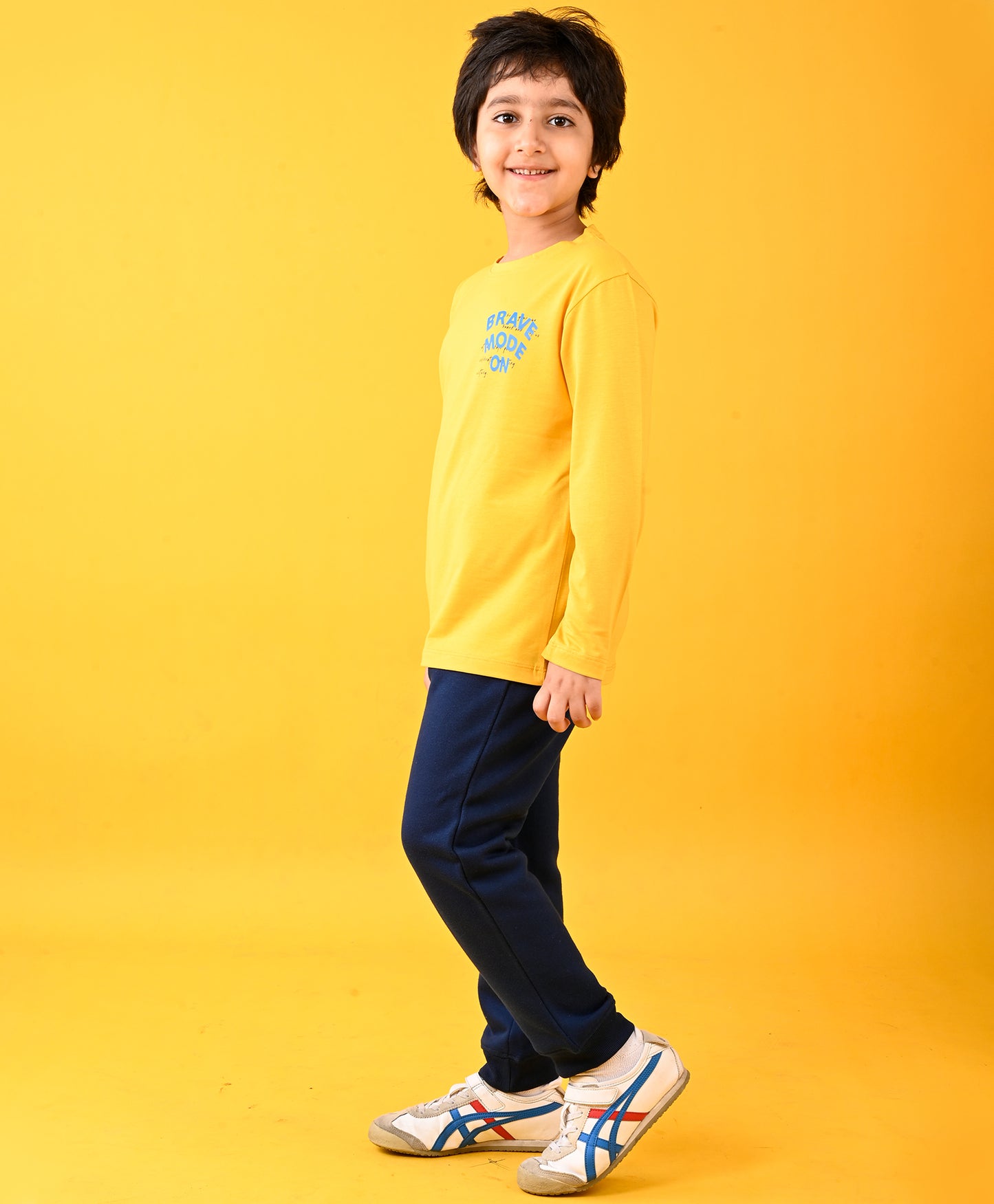 BRAVE MODE ON YELLOW T-SHIRT AND NAVY FLEECE JOGGER SET  - YELLOW / NAVY