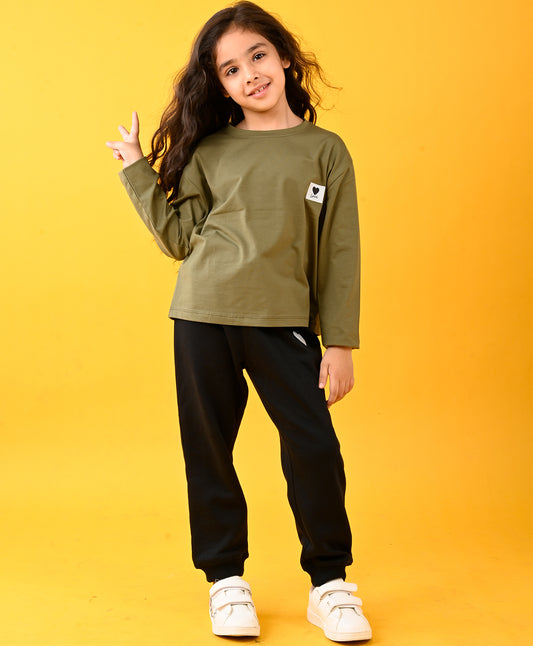 LOVE OLIVE GIRLS T-SHIRT AND BLACK HEART JOGGER SET - OLIVE/BLACK