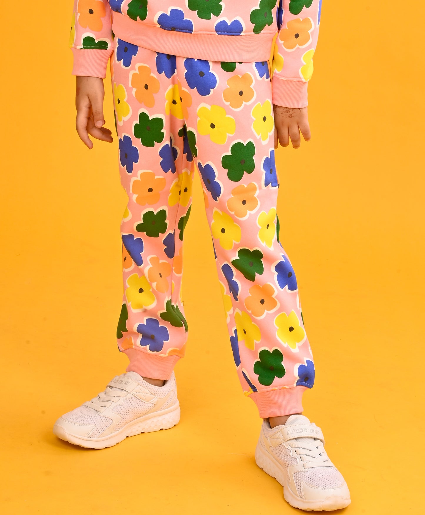 PINK FLOWERS GIRLS FLEECE JOGGER - PINK