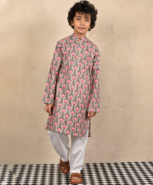 BEAGE BLOCK PRINT PURE COTTON KURTA PYJAMA SET - BEAGE /WHITE