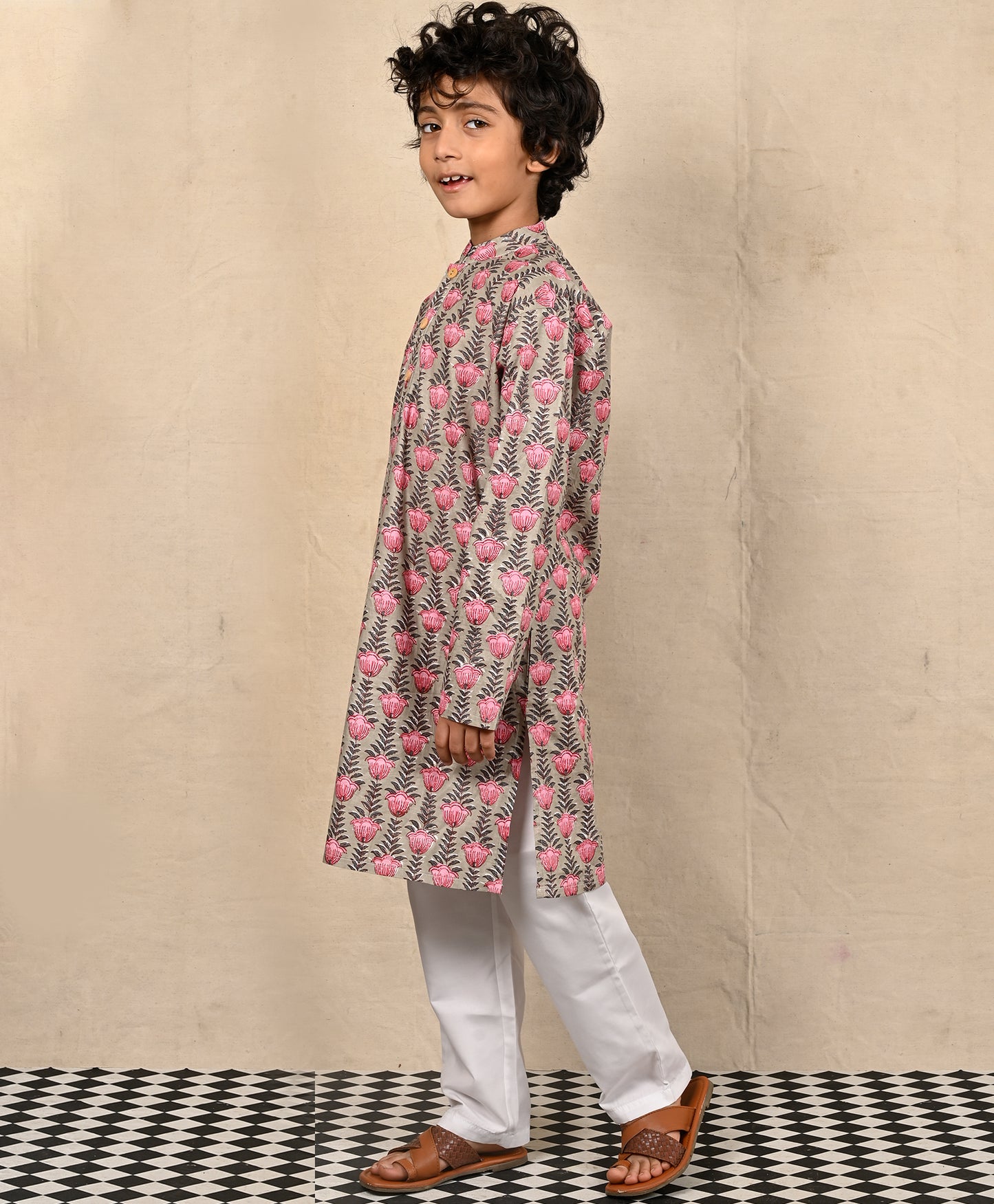 BEAGE BLOCK PRINT PURE COTTON KURTA PYJAMA SET - BEAGE /WHITE