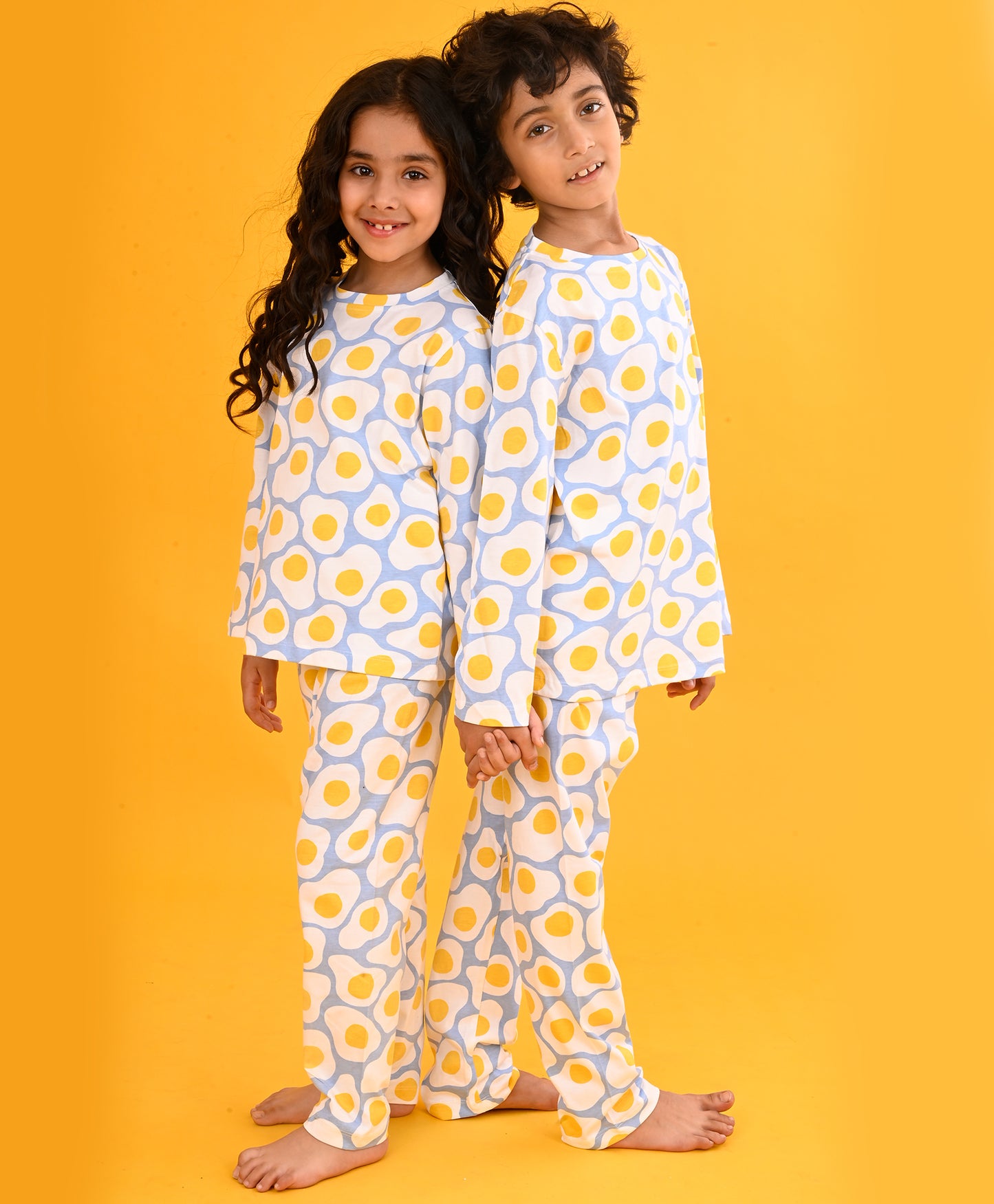 EGGS LONG SLEEVES PYJAMA SET - WHITE