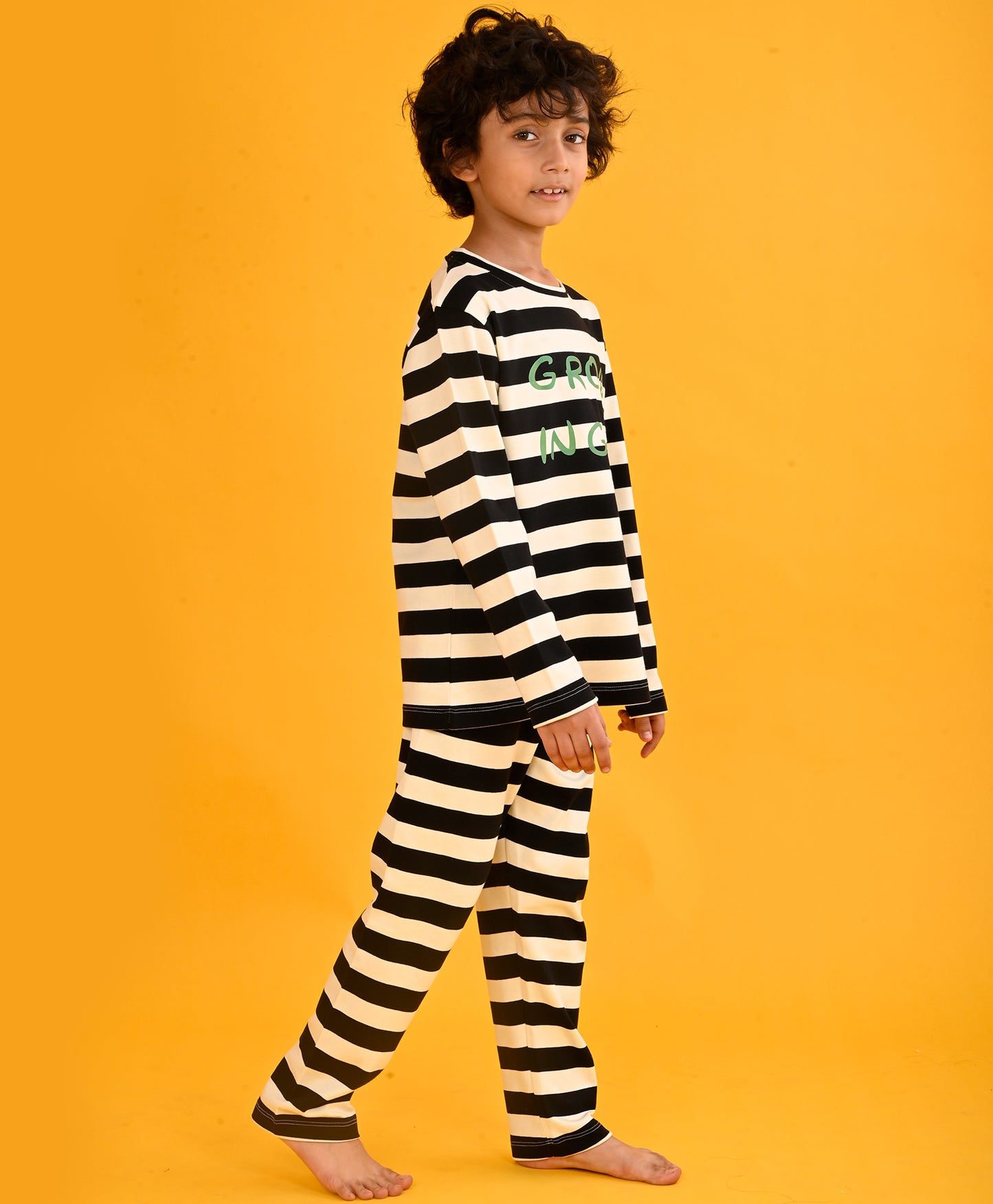 GROWING STRIPED LONG SLEEVES PYJAMA SET - BLACK/WHITE