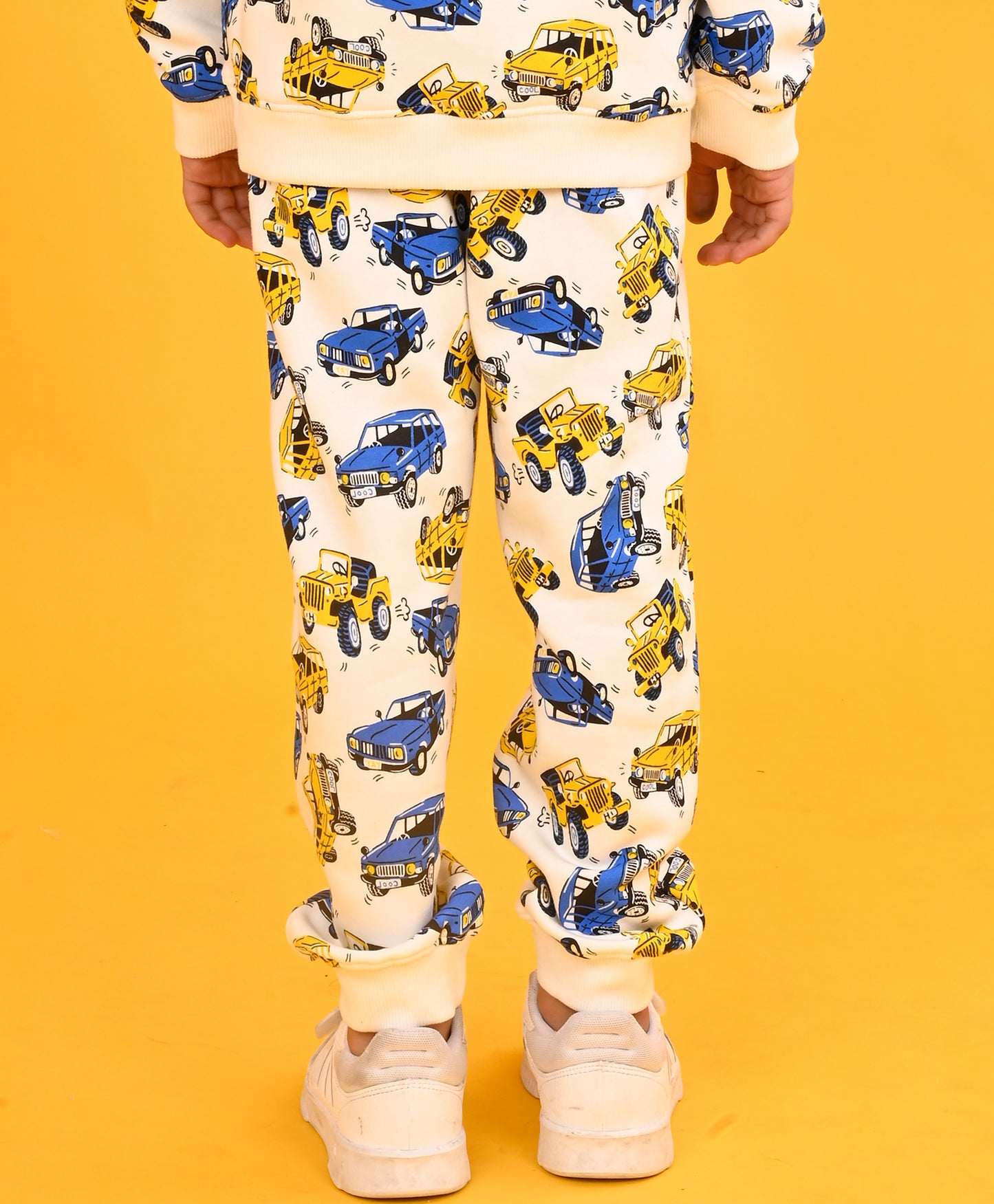 CARS PRINT FLEECE BOYS JOGGER -WHITE