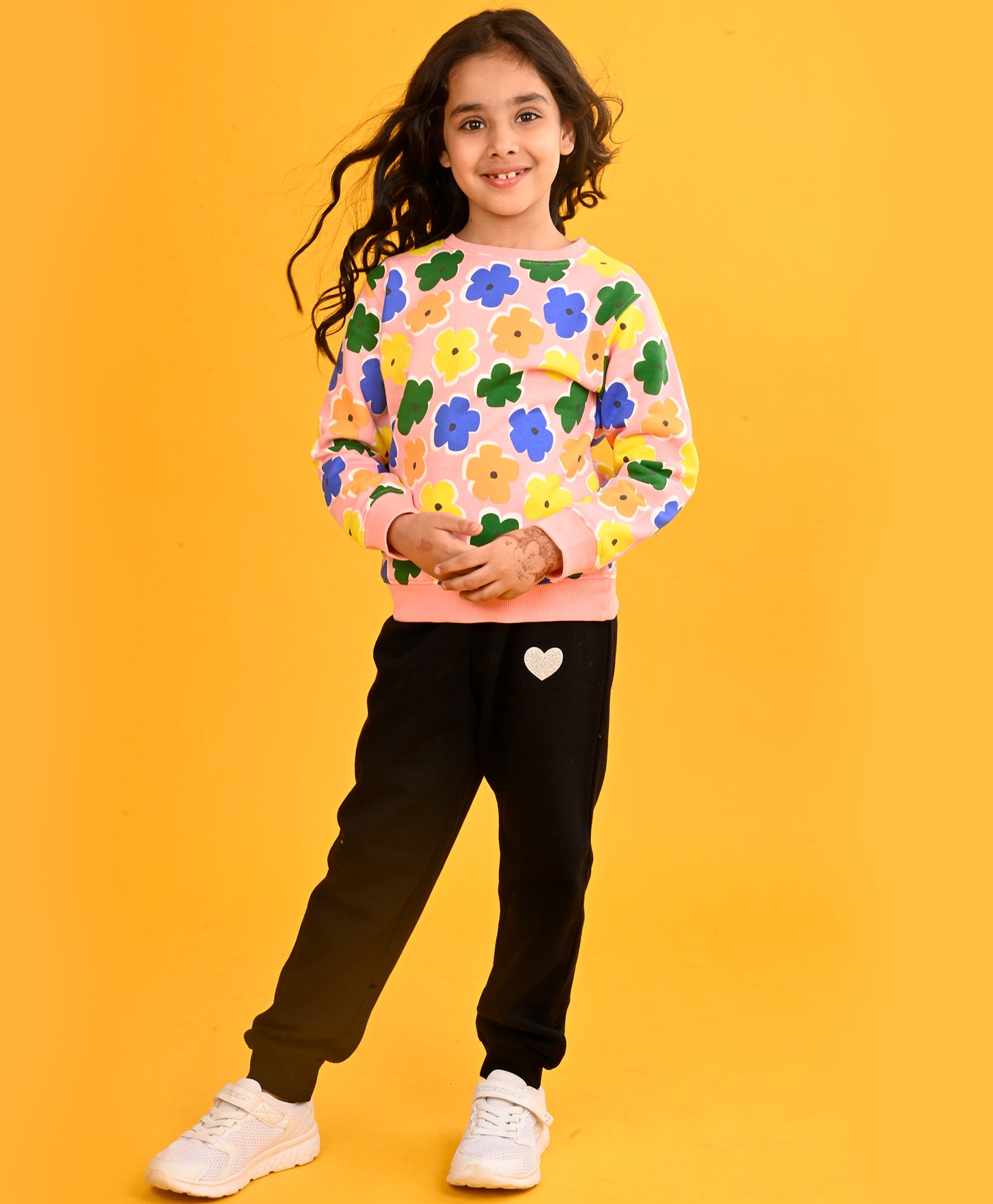 FLOWERS PINK GIRLS SWEATSHIRT BLACK HEART FLEECE JOGGER SET - PINK/BLACK