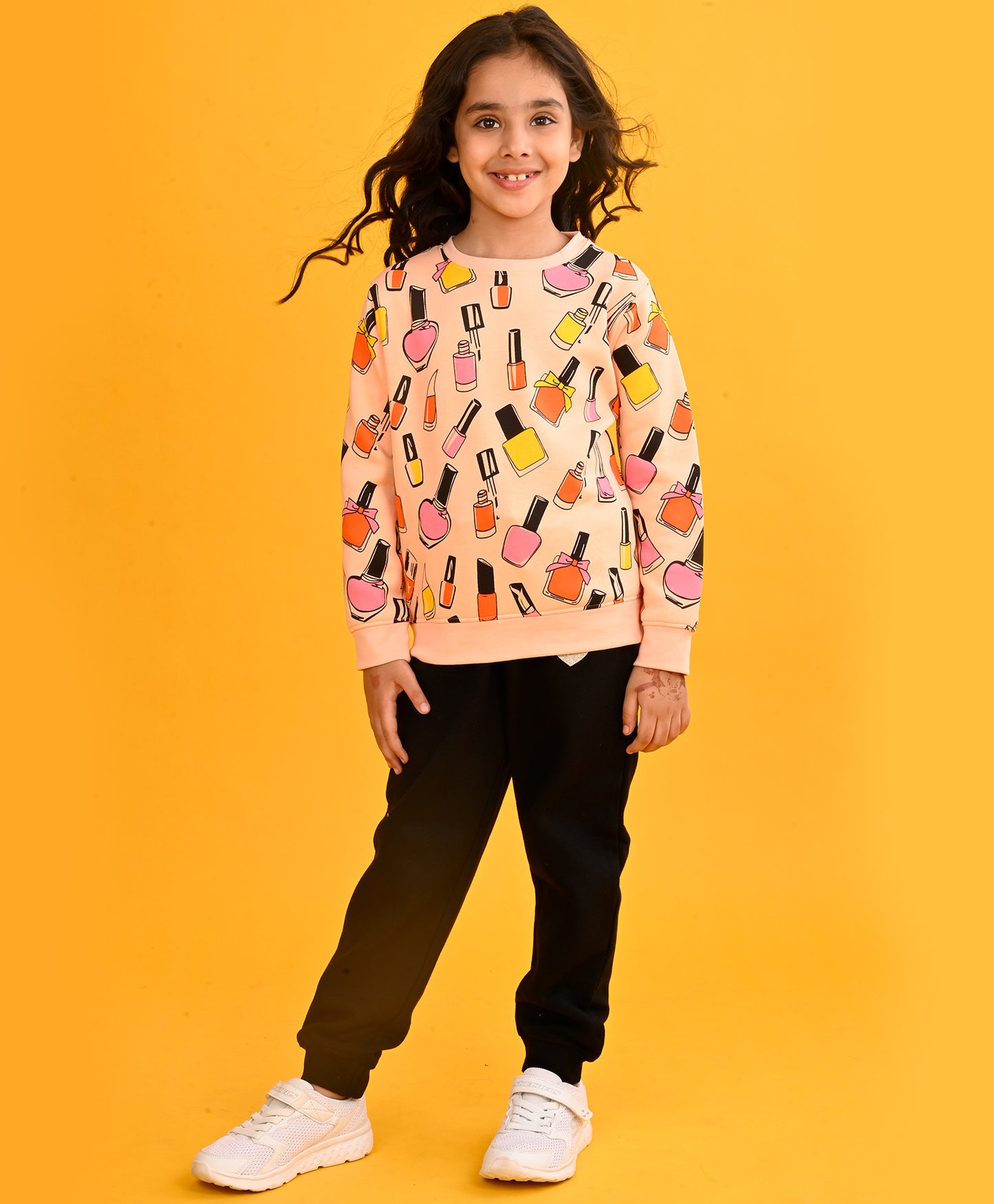 NAIL PAINT GIRLS SWEATSHIRT BLACK HEART FLEECE JOGGER SET - PEACH/BLACK