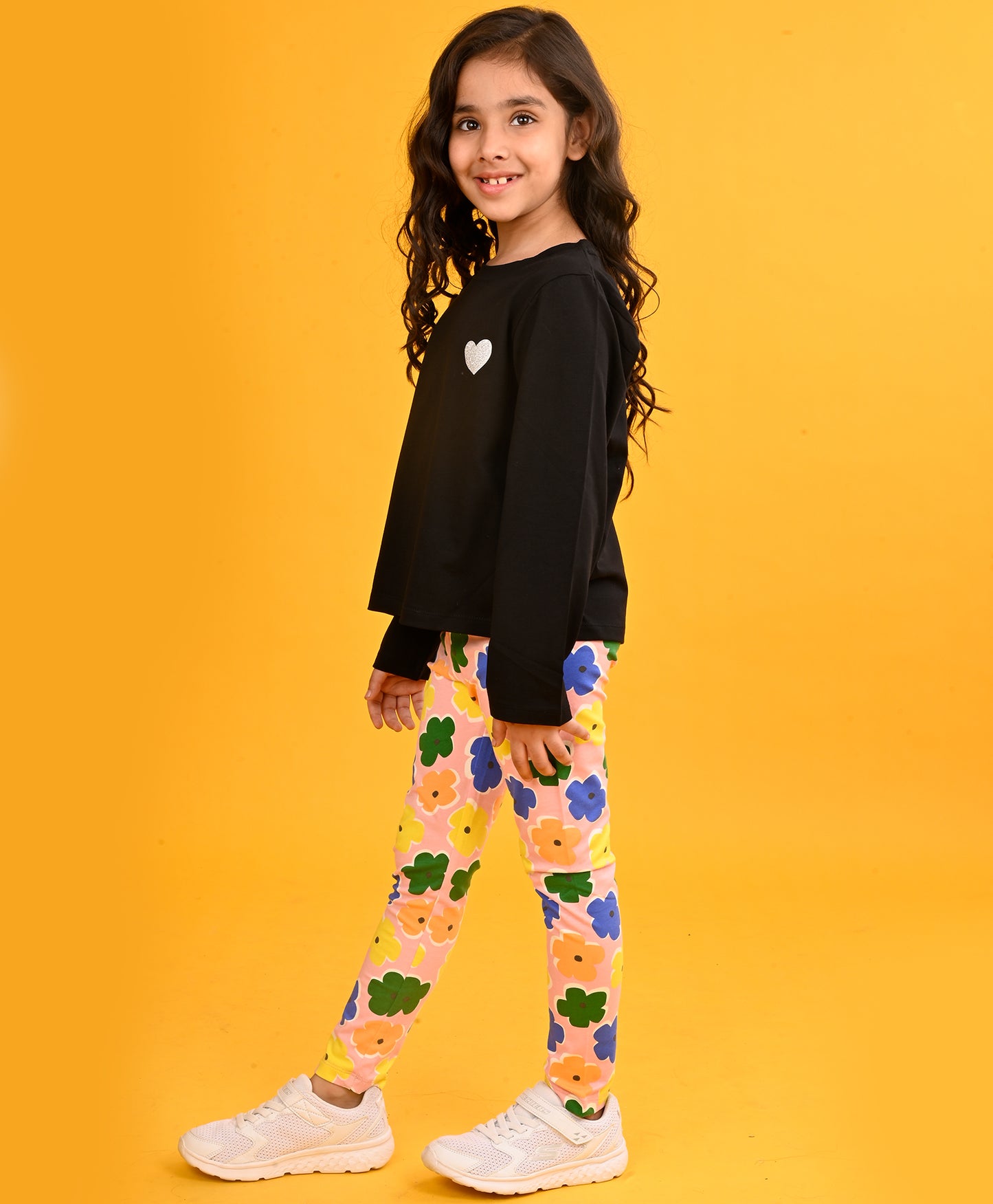 BLACK HEART LONG SLEEVES GIRLS T-SHIRT FLOWERS LEGGING SET - BLACK/PINK