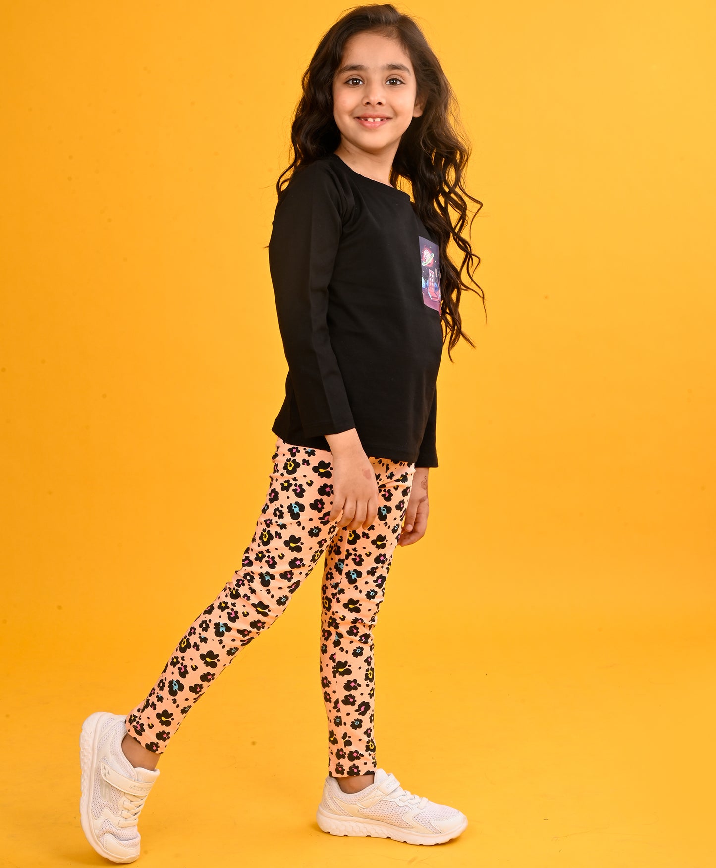 PLANET BLACK LONG SLEEVES GIRLS T-SHIRT LEOPARD PEACH LEGGING SET - BLACK/PEACH