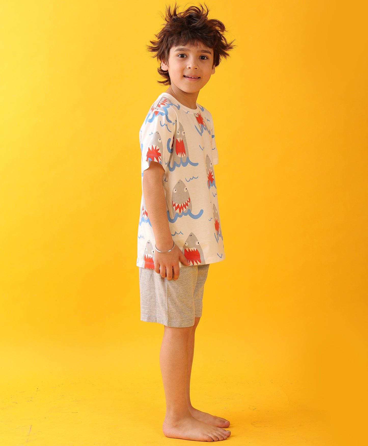 SLEEPY SHARK SLEEPWEAR SHORTS SET - OFF WHITE