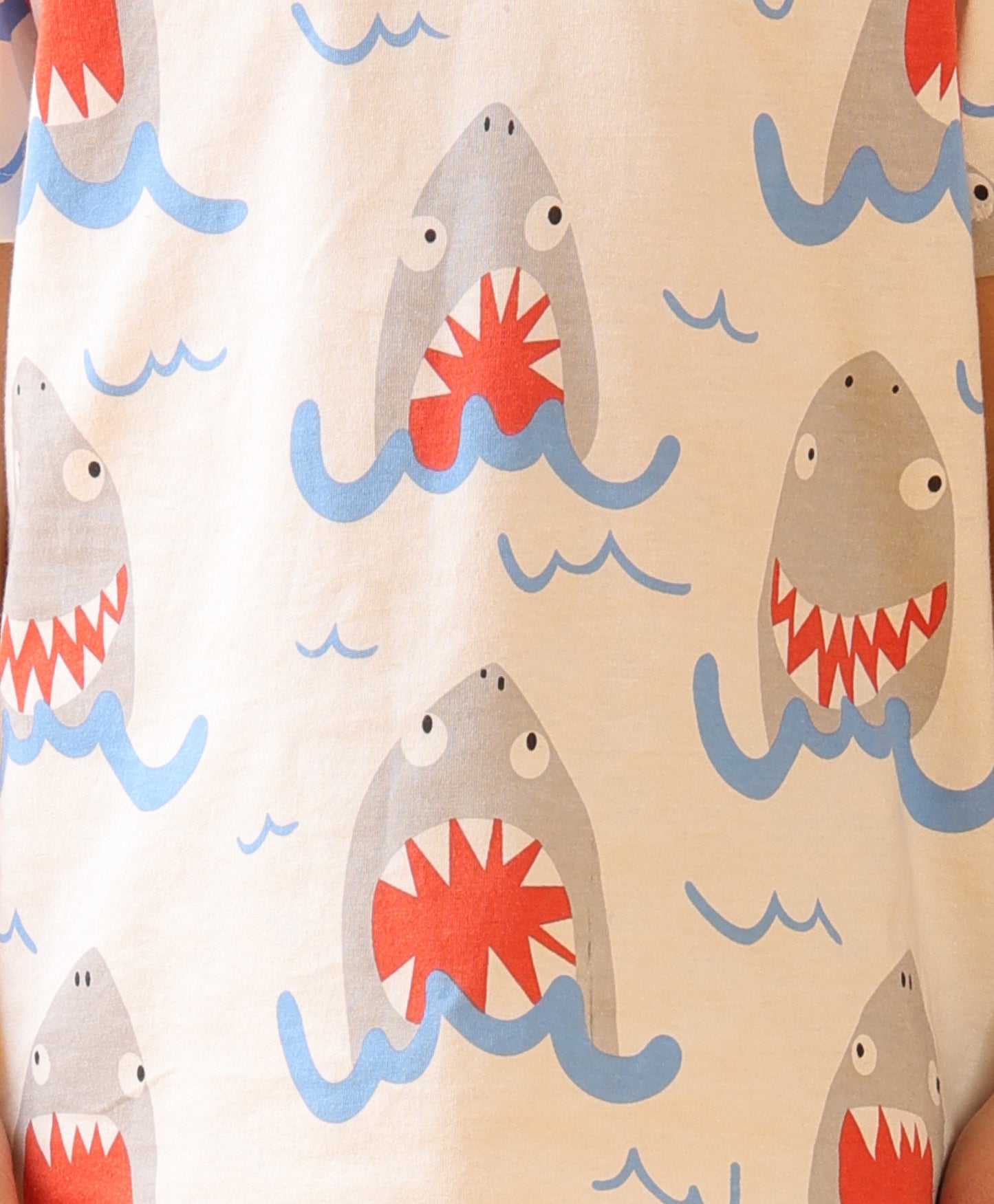 SLEEPY SHARK SLEEPWEAR SHORTS SET - OFF WHITE