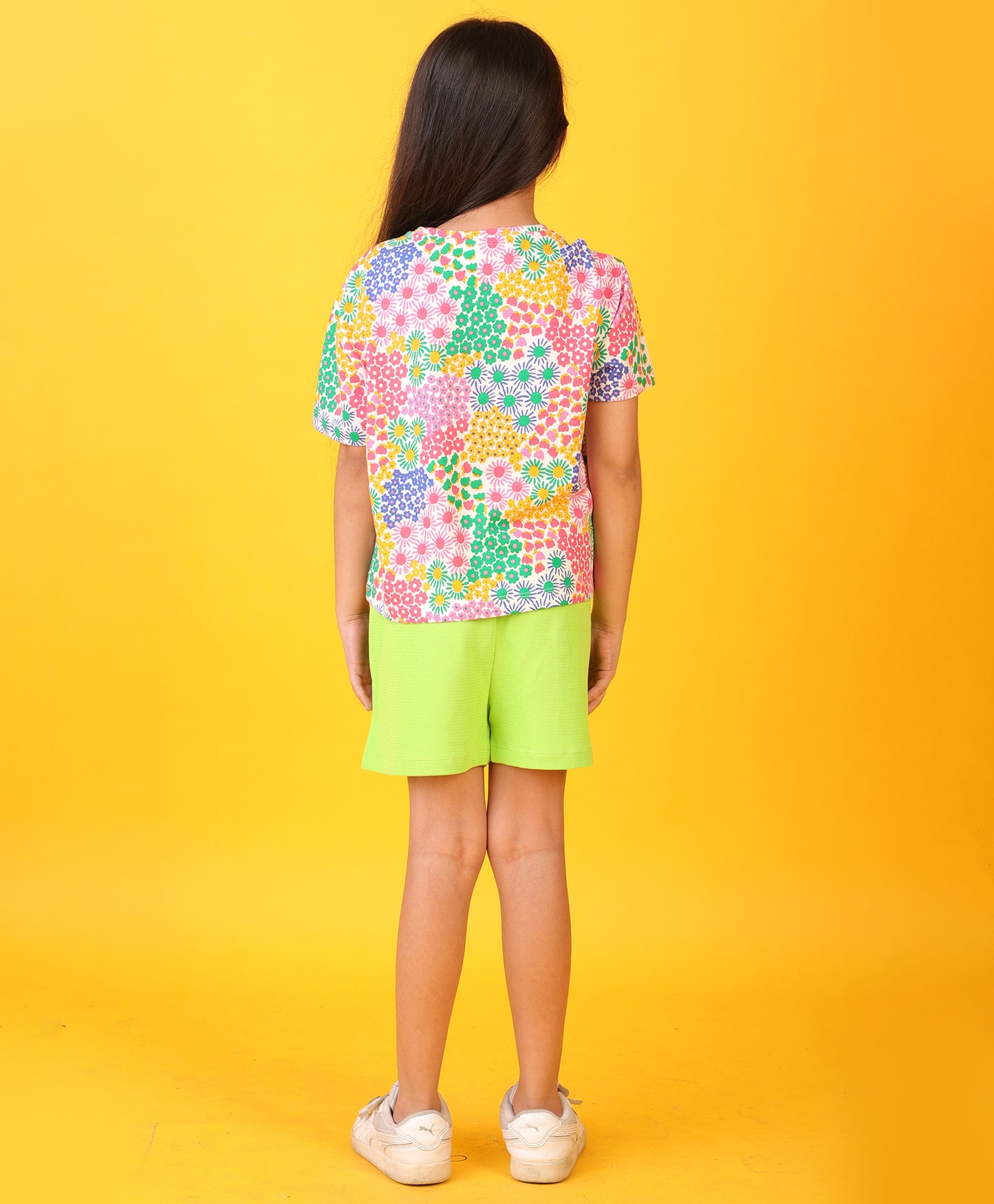 SUMMER FLOWERS FUN LIME GREEN TEXTURE GIRLS SHORTS SET - WHITE/LIME