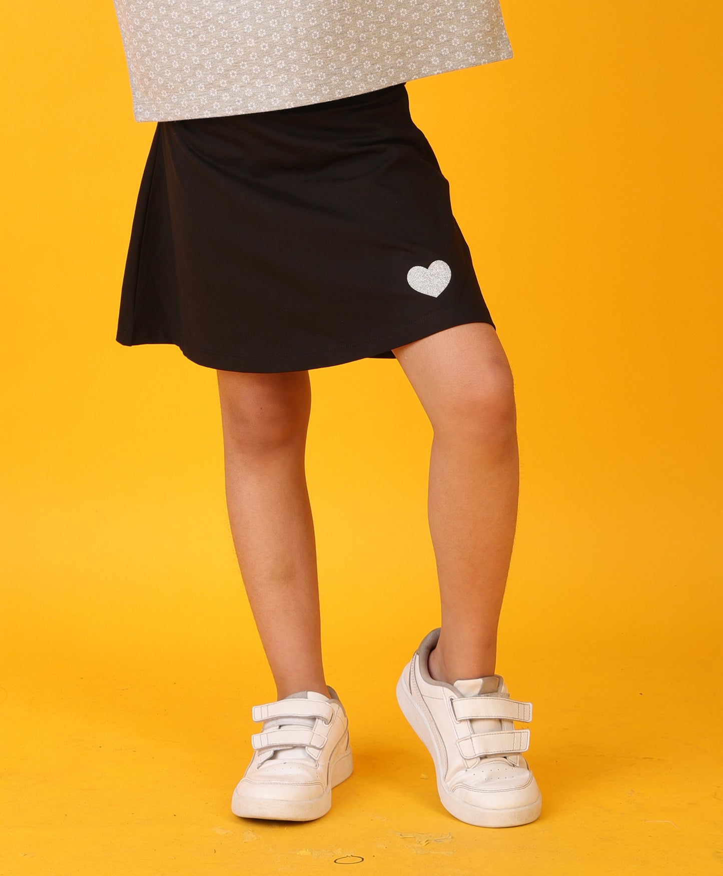 BLACK SILVER HEART GIRLS SKIRT - BLACK