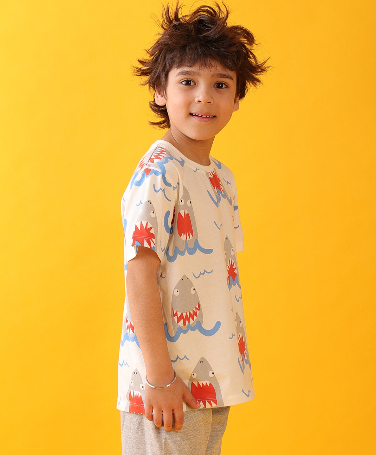 SHARK SUMMER BOYS SHORT SLEEVE T-SHIRT - WHITE